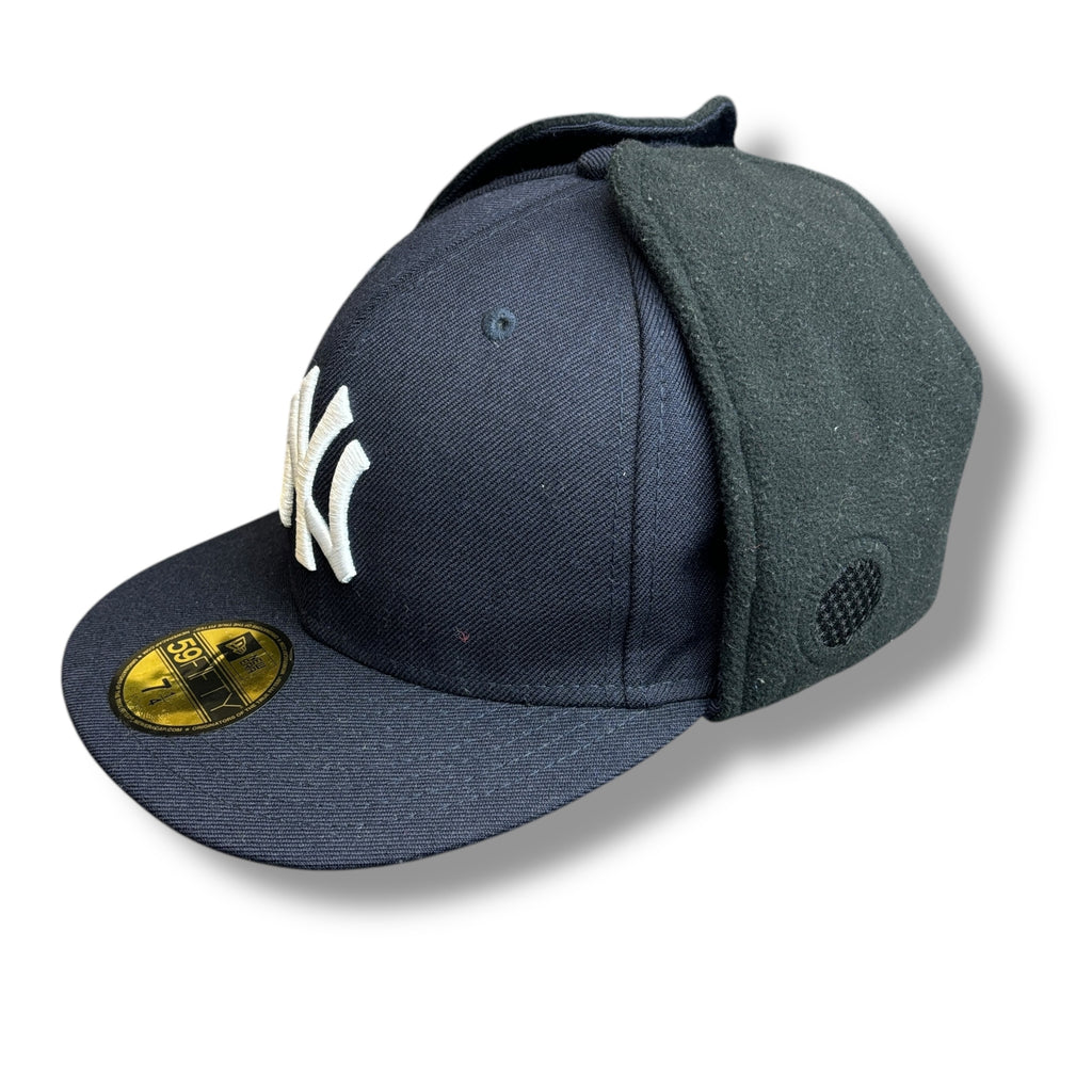 New Era Built-in Headphone Dog Ear Fitted Cap (7 1/4)
