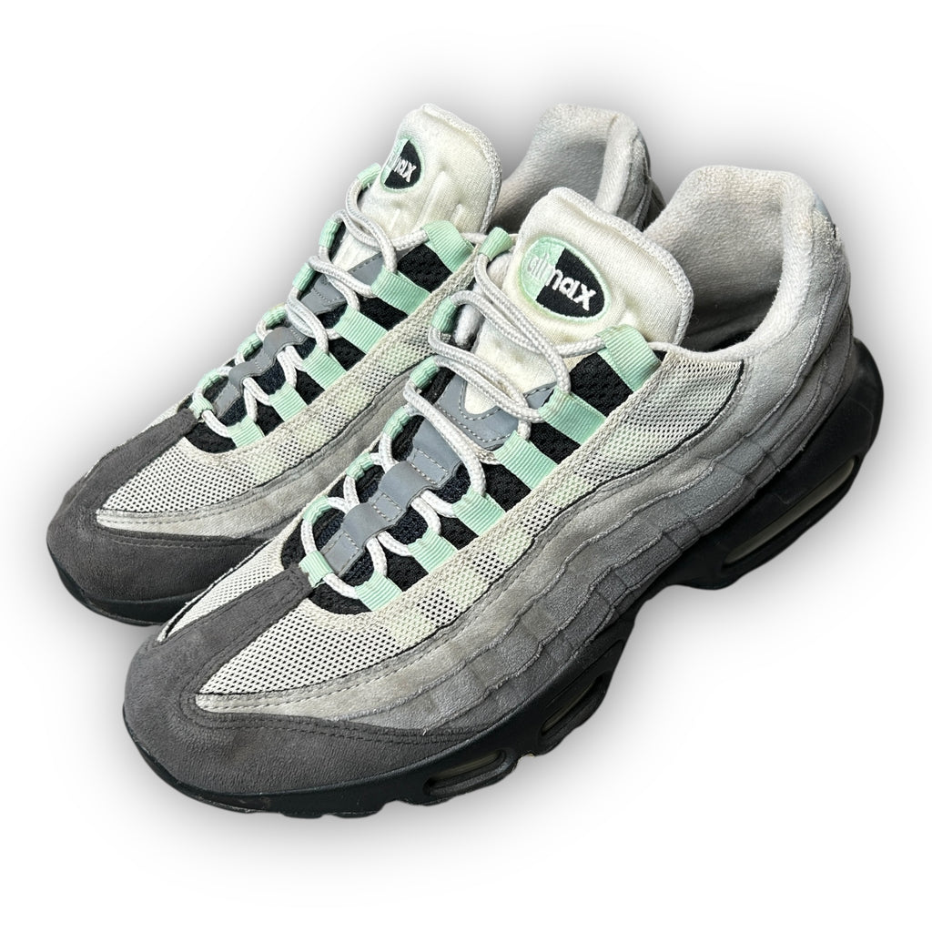 Nike Air Max 95 Fresh Mint (8.5uk)