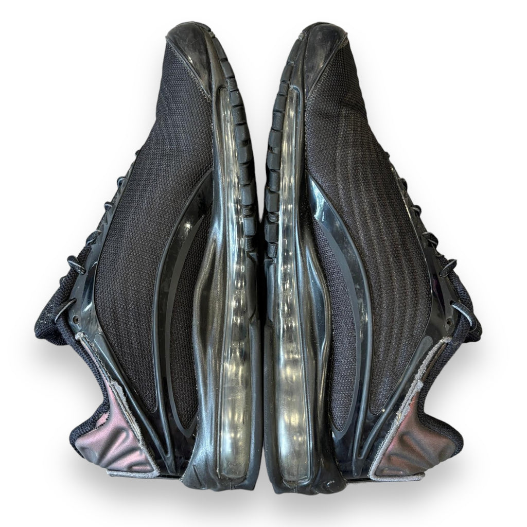 Black Nike Air Max Deluxe (9uk)