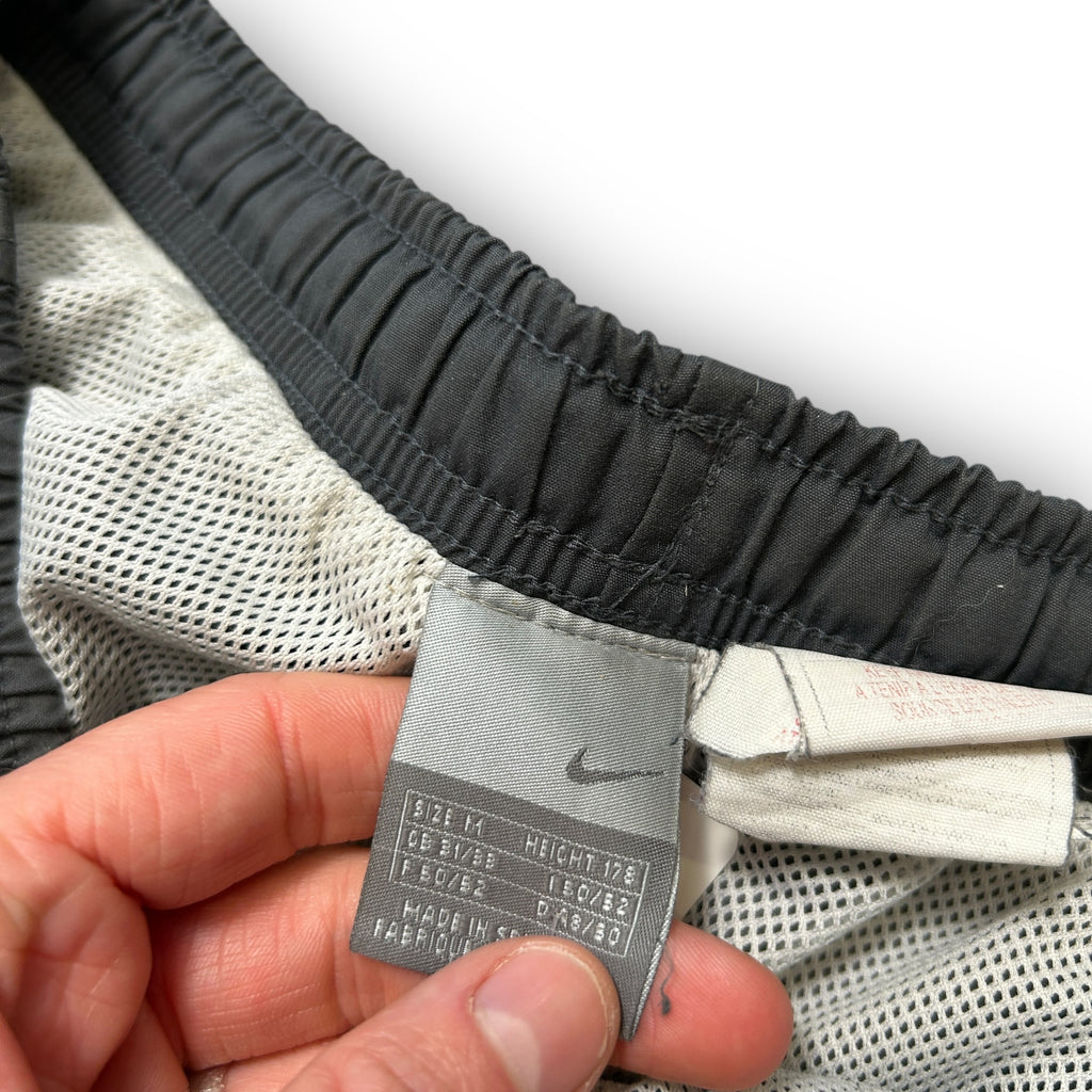 Baggy Nike Track Pants (M)
