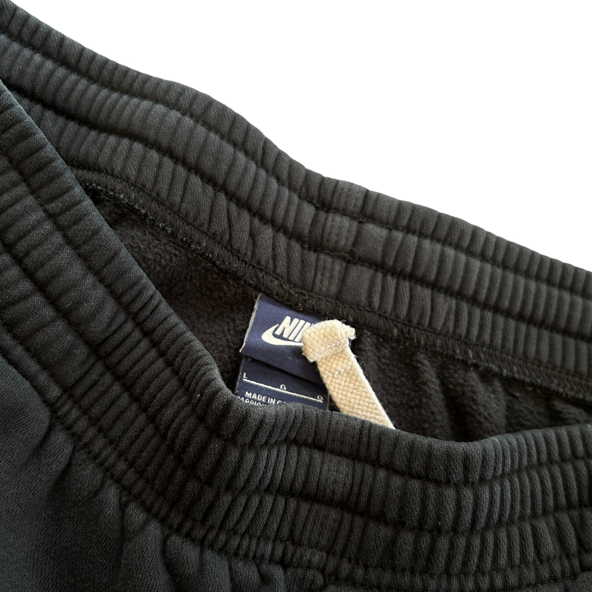 00s Black Nike Baggy Joggers (L)