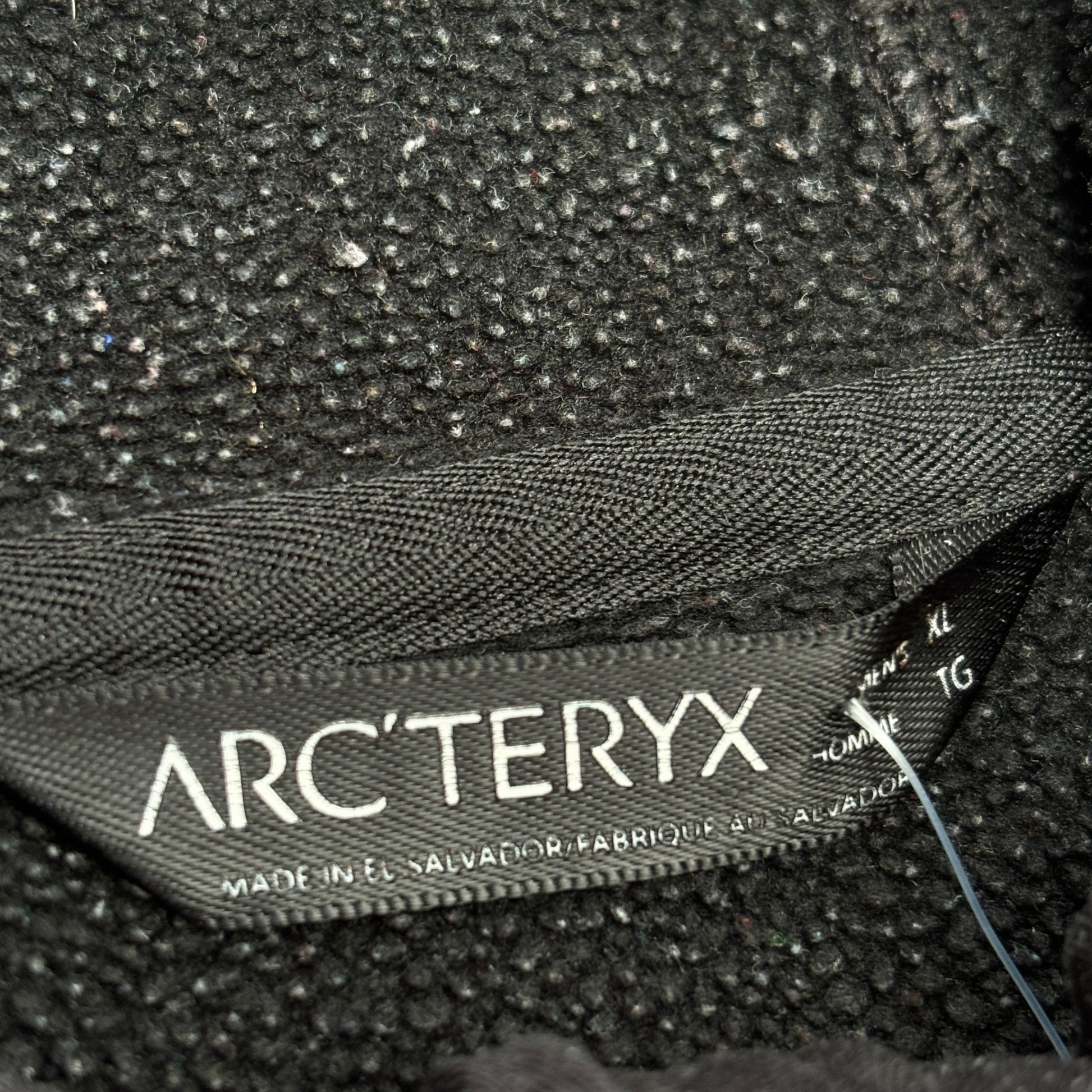 Black Arc'teryx Kyanite LT Hoodie (XL)