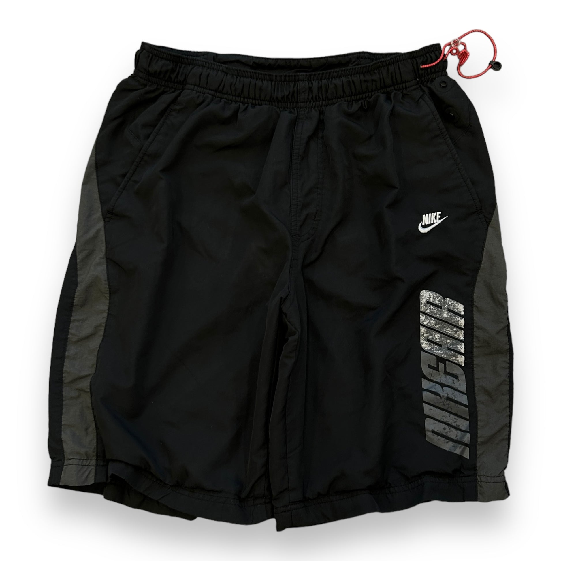 00s Black Nike Air Max Shorts (M)