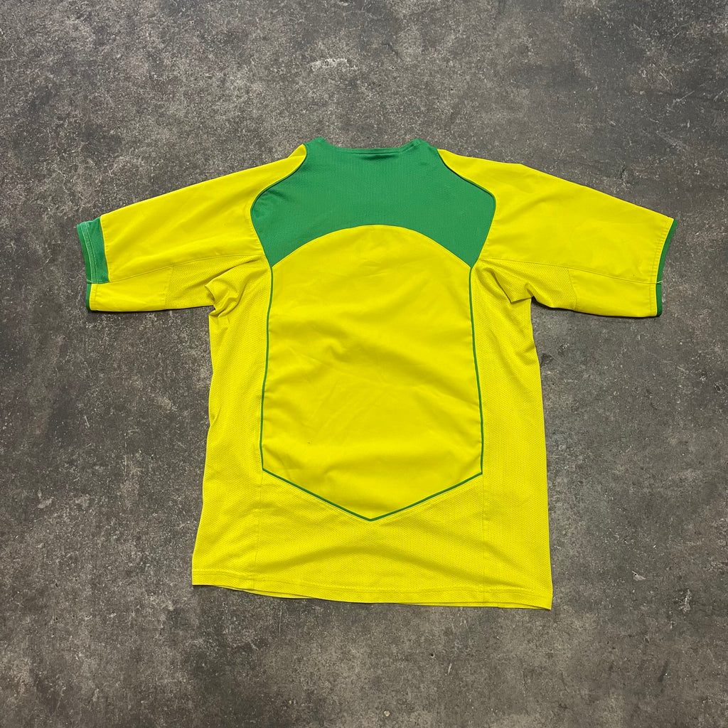2004/05  Brazil Home Football Shirt