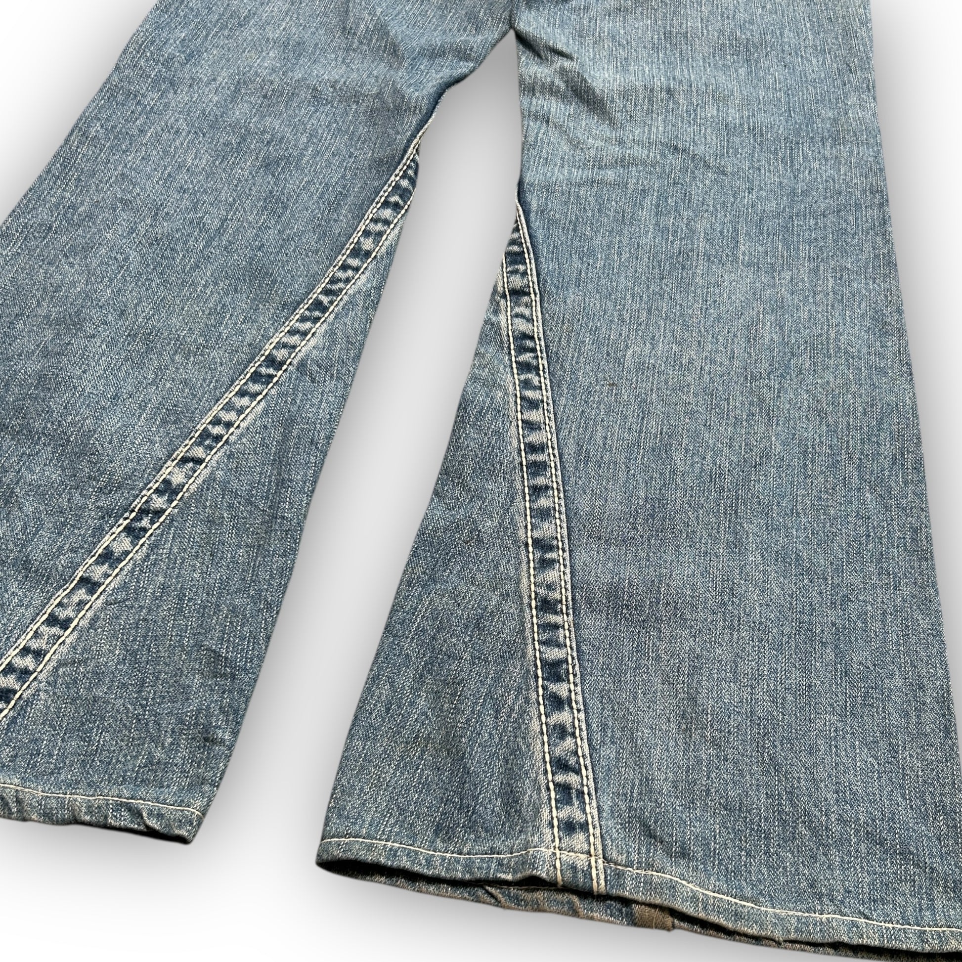 True Religion Big Stitch Jeans (31")