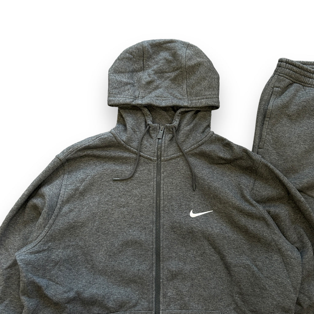 Grey Nike Tracksuit (XL)