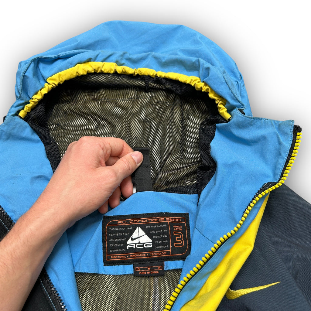 90s Nike ACG Storm-Fit Jacket (M)