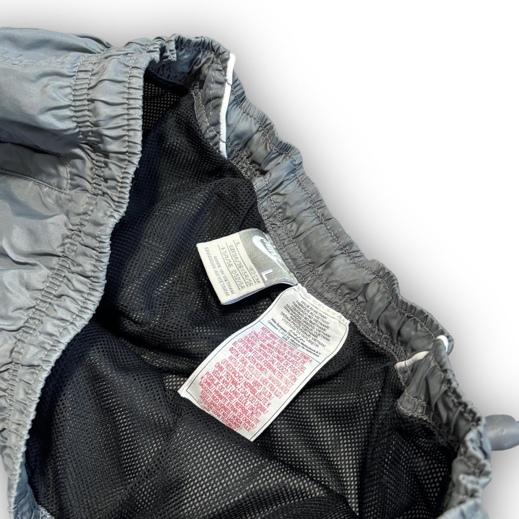 00s Baggy Nike Joggers (L)