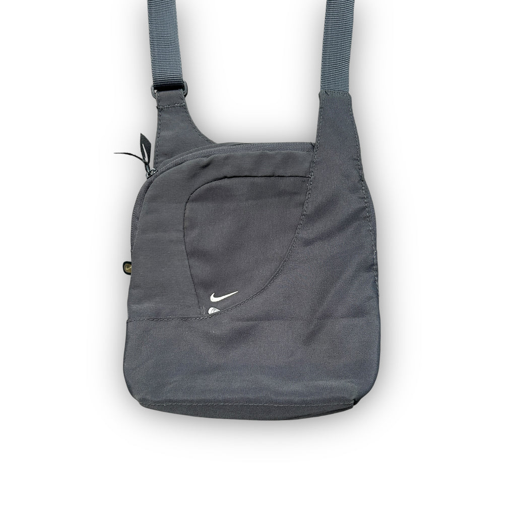 00s Nike Side Bag