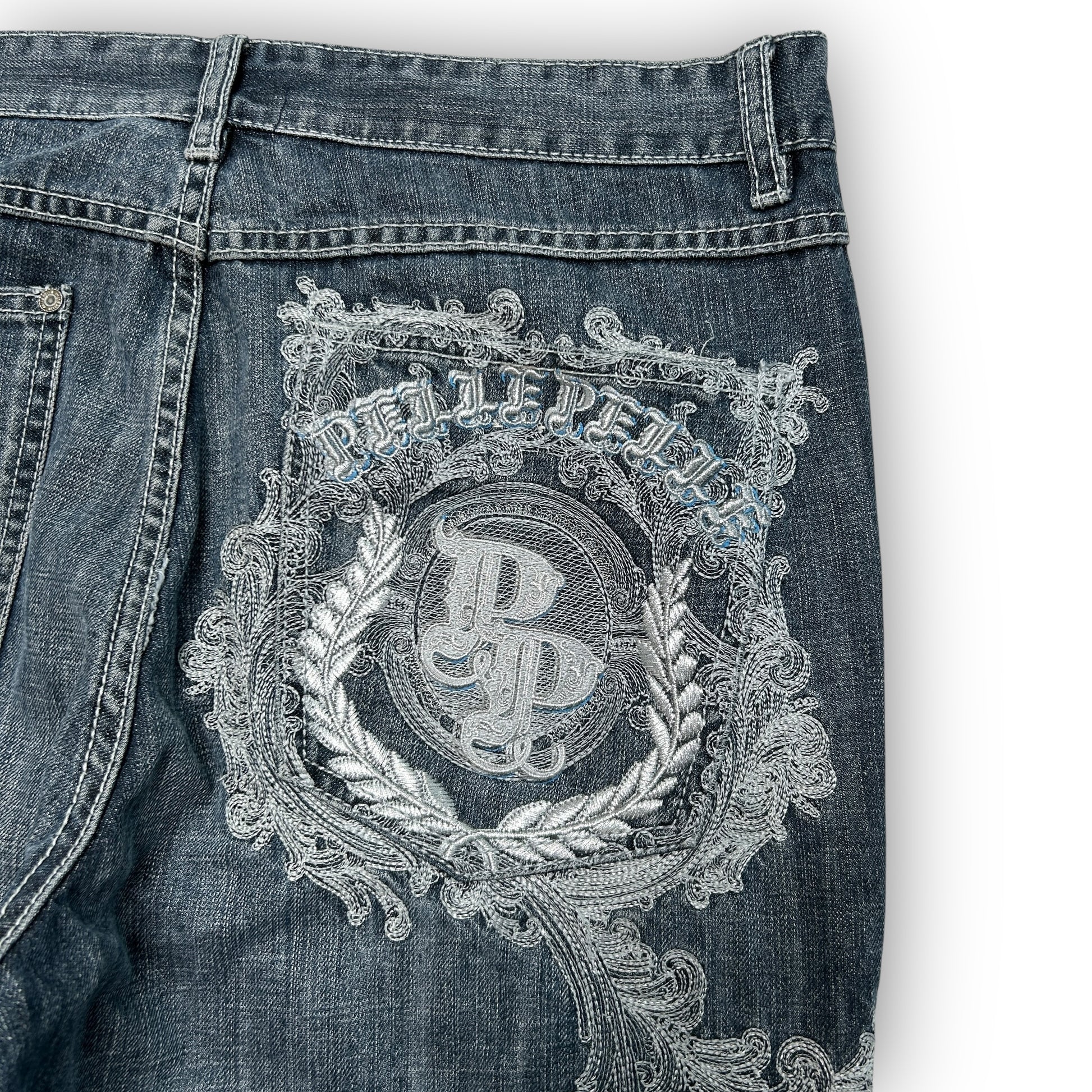00s Pelle Pelle Embroidered Jeans (36”)