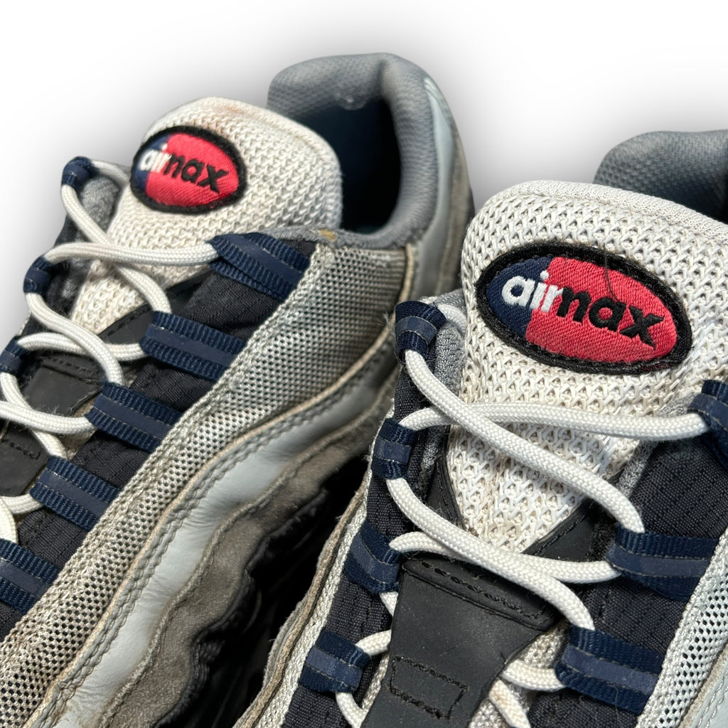 Nike Air Max 95 (8.5uk)