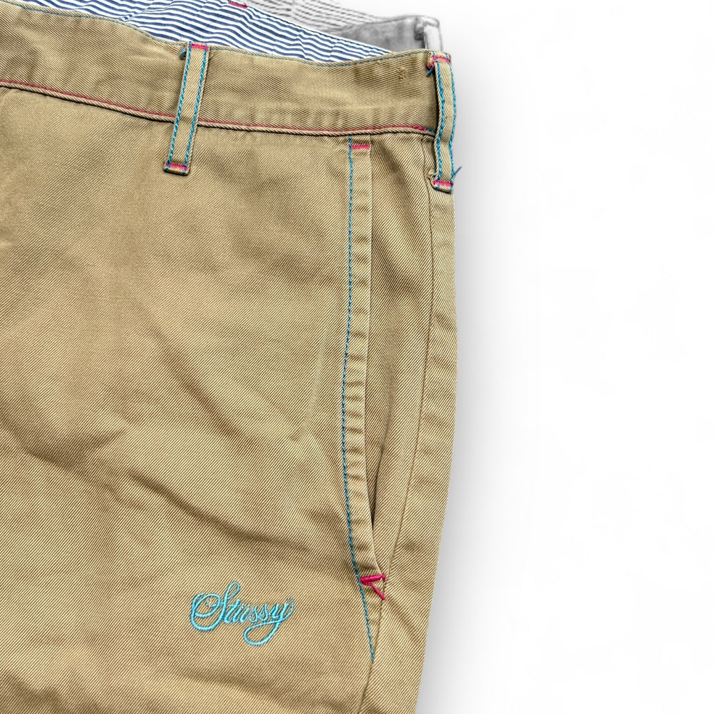 00s Baggy Embroidery Stussy Shorts (34")
