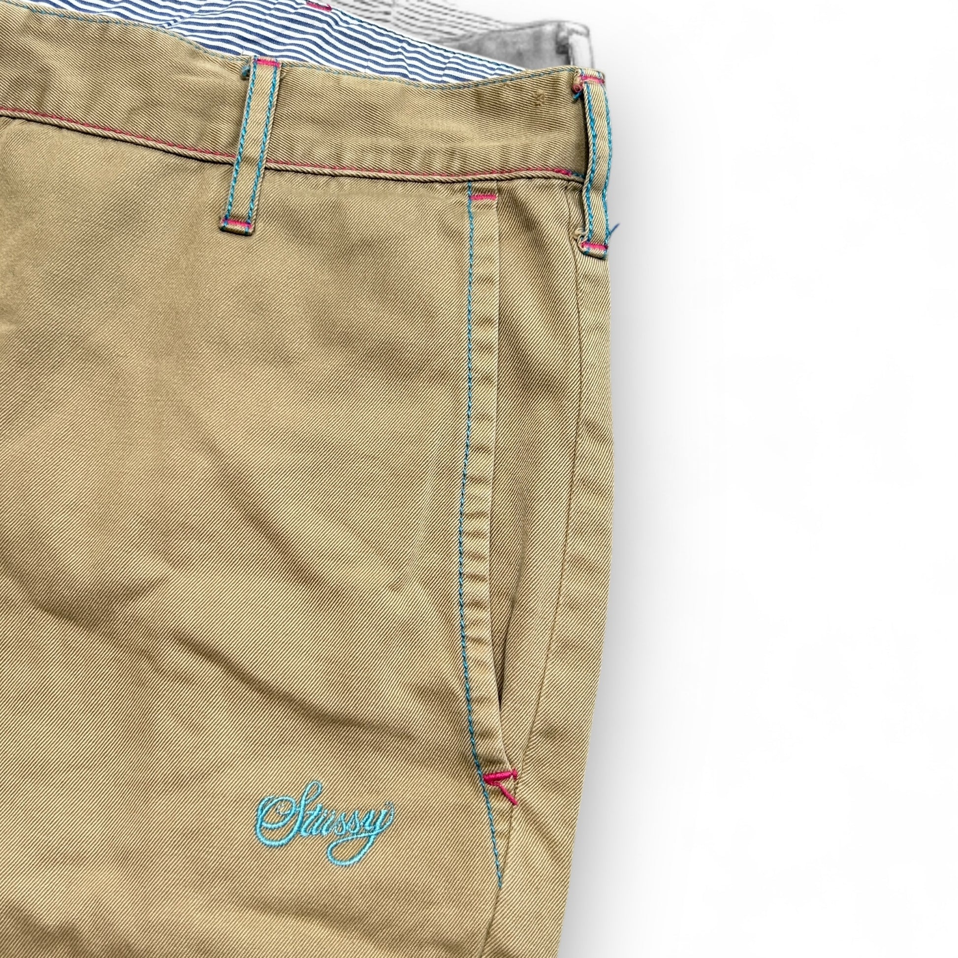 00s Baggy Embroidery Stussy Shorts (34")