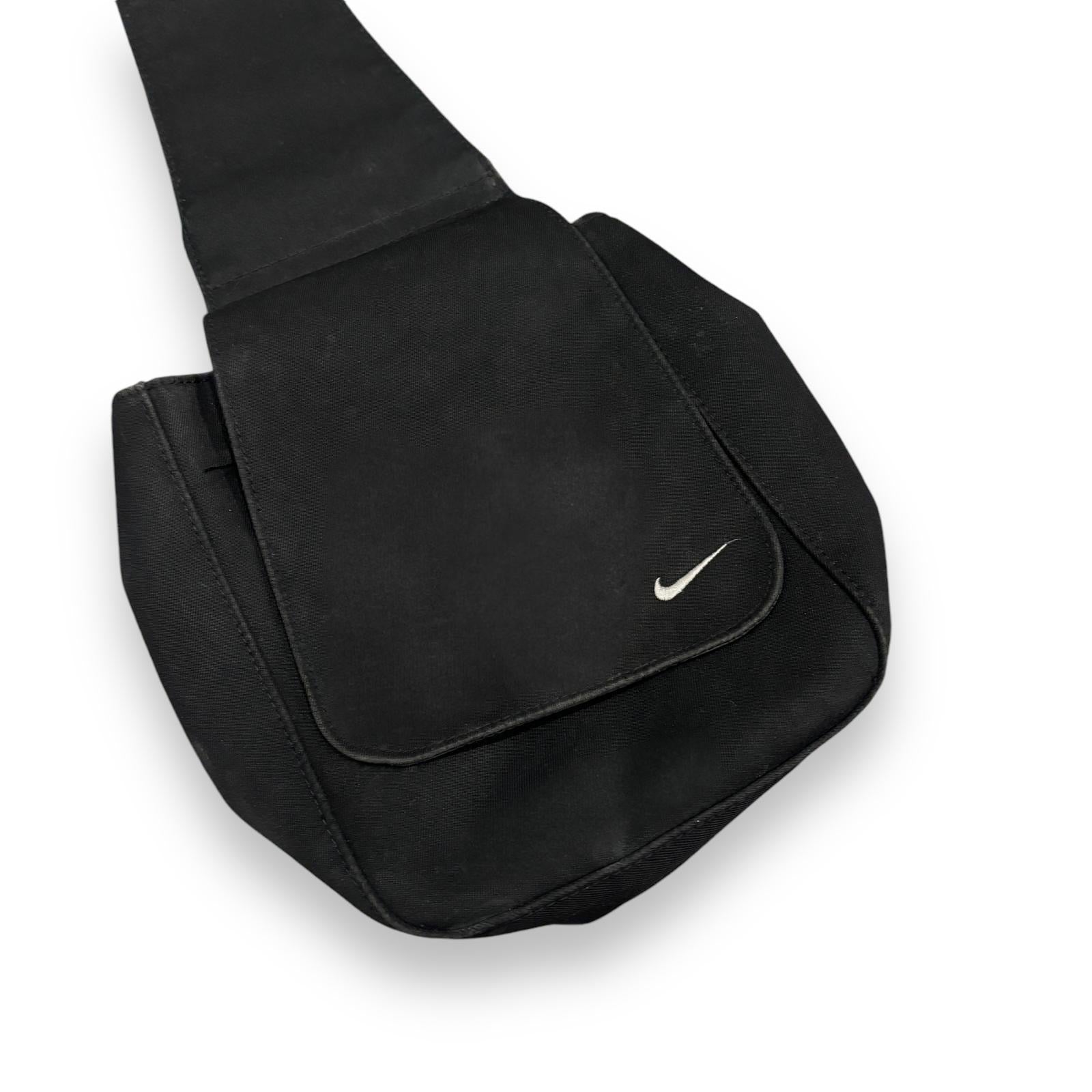 00s Nike Sling Bag