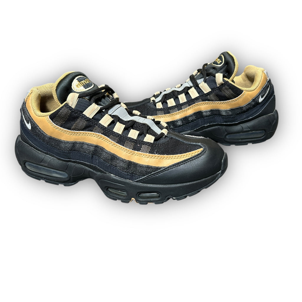Nike Air Max 95 Black Elemental Gold (8UK)