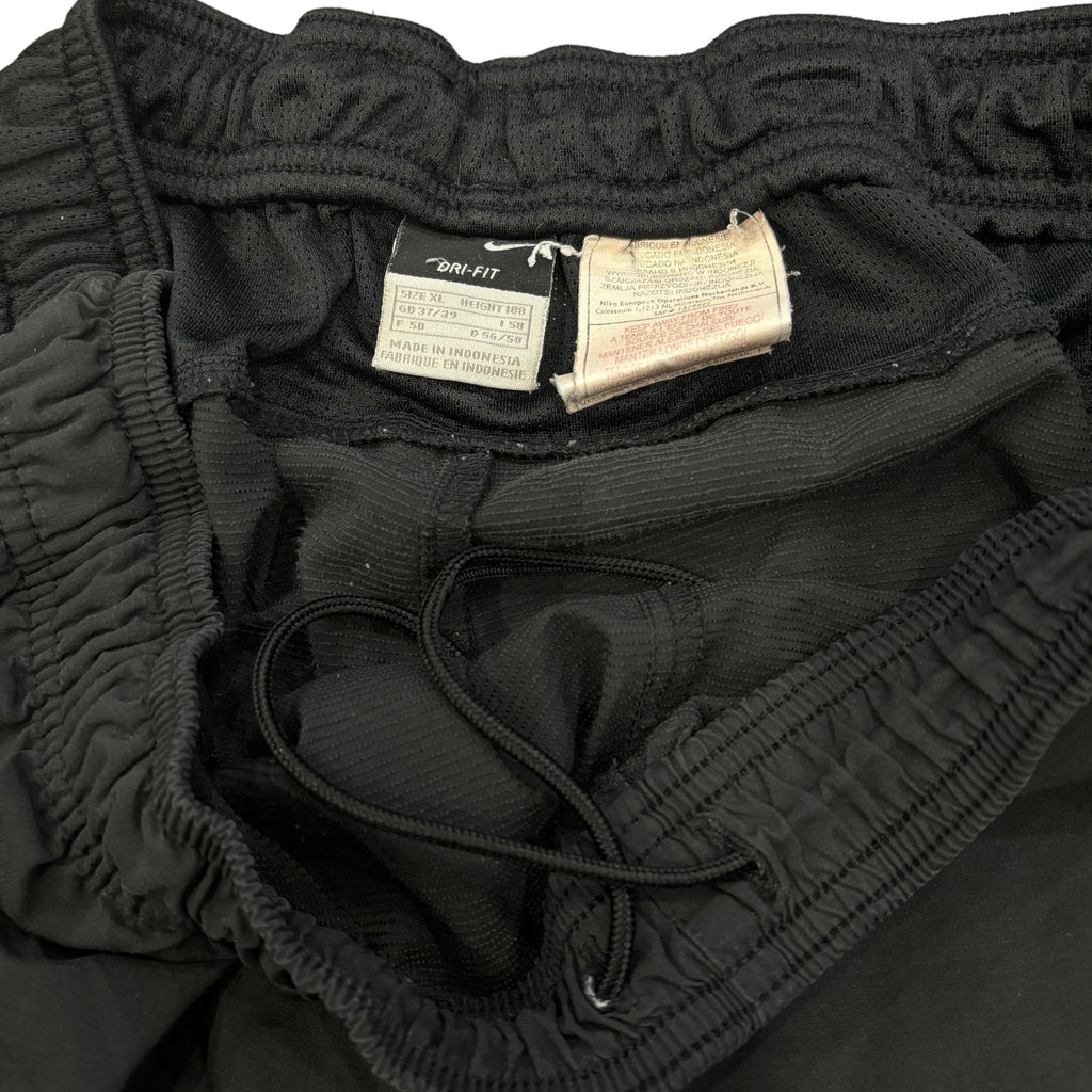 00's Black Nike Shorts (XL)