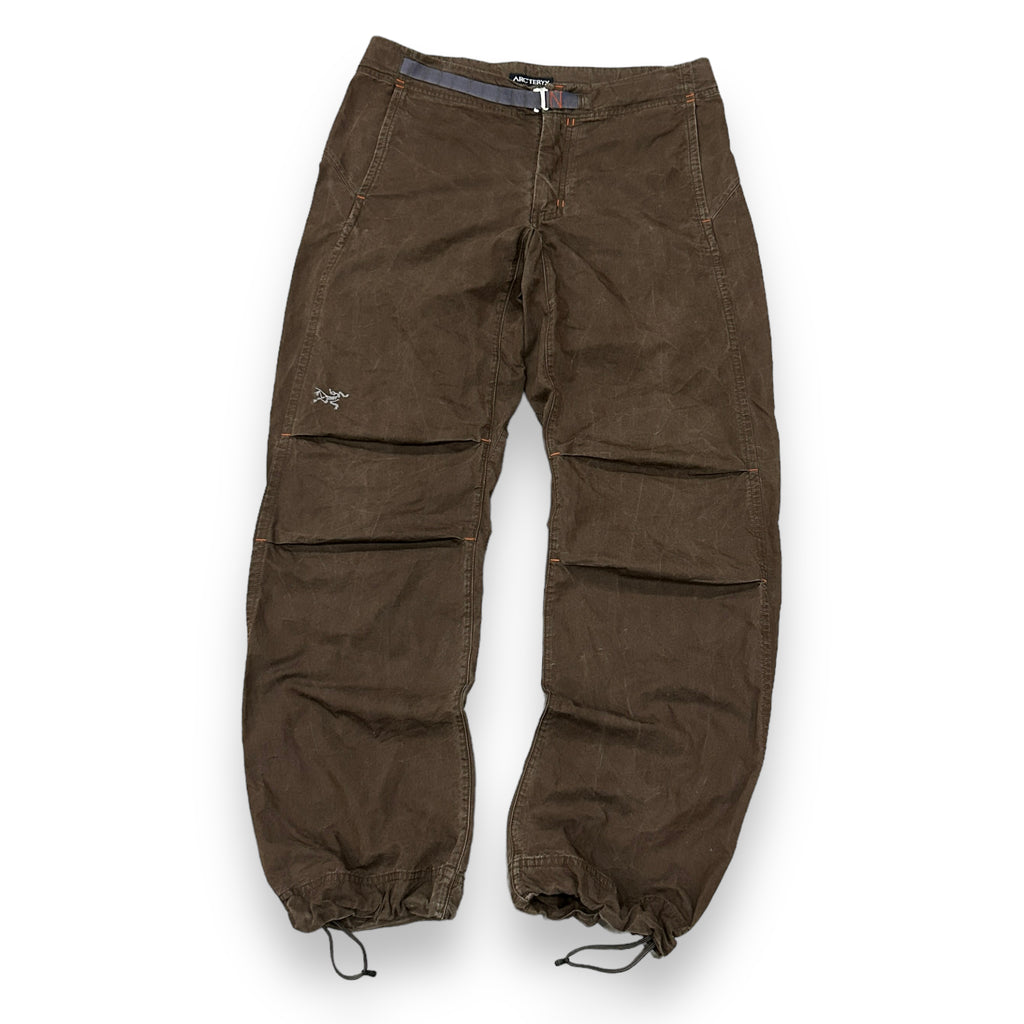 Vintage Arcteryx Brown Cargo Trousers (32)