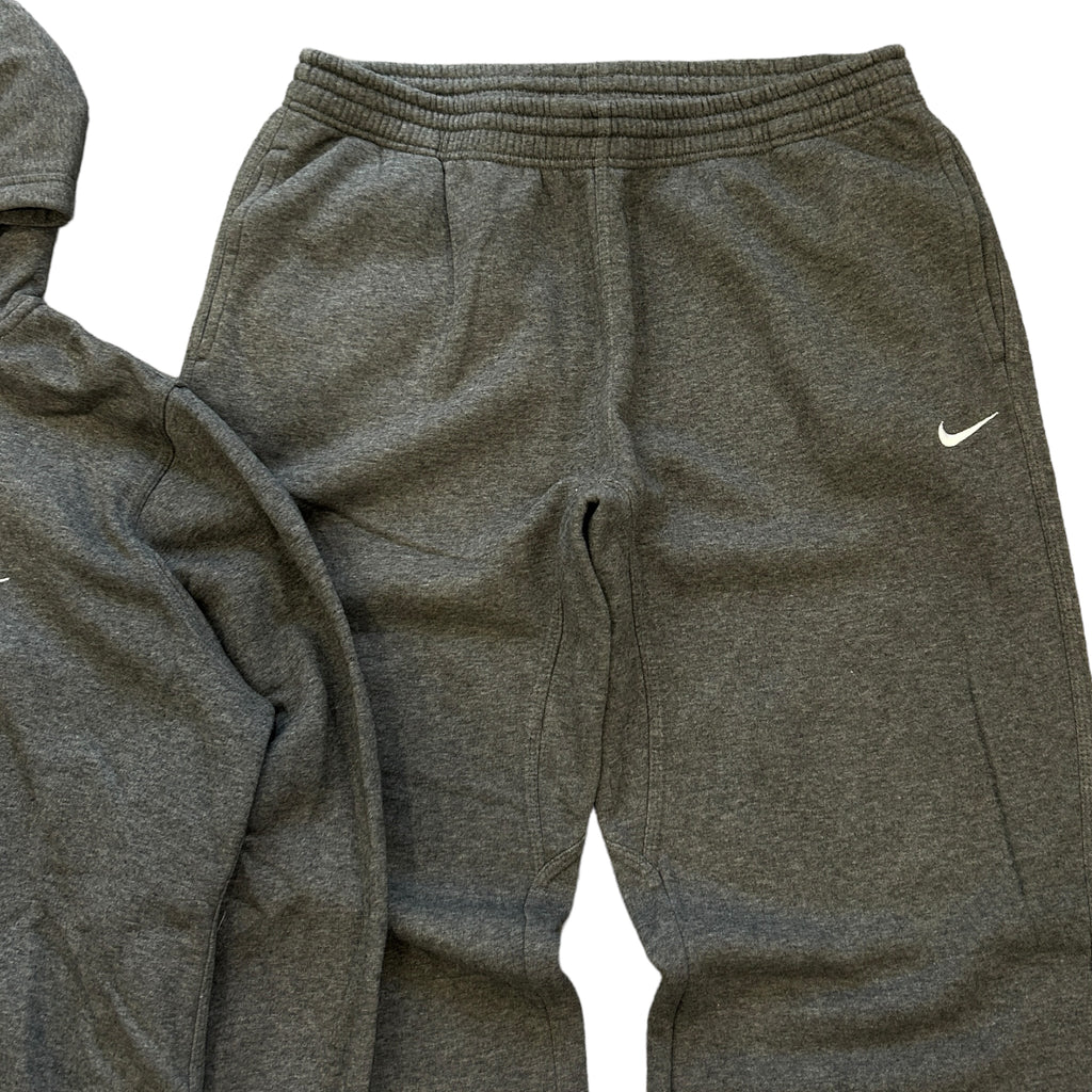 Grey Nike Tracksuit (XL)