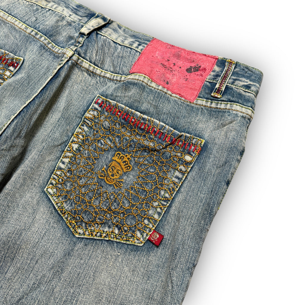 00s Akademiks Skull Embroidered Jeans (40")