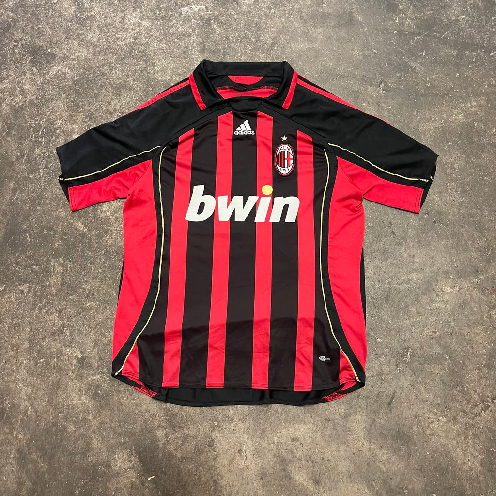 2006/07 AC Milan Home Football Shirt (#22 KAKA)
