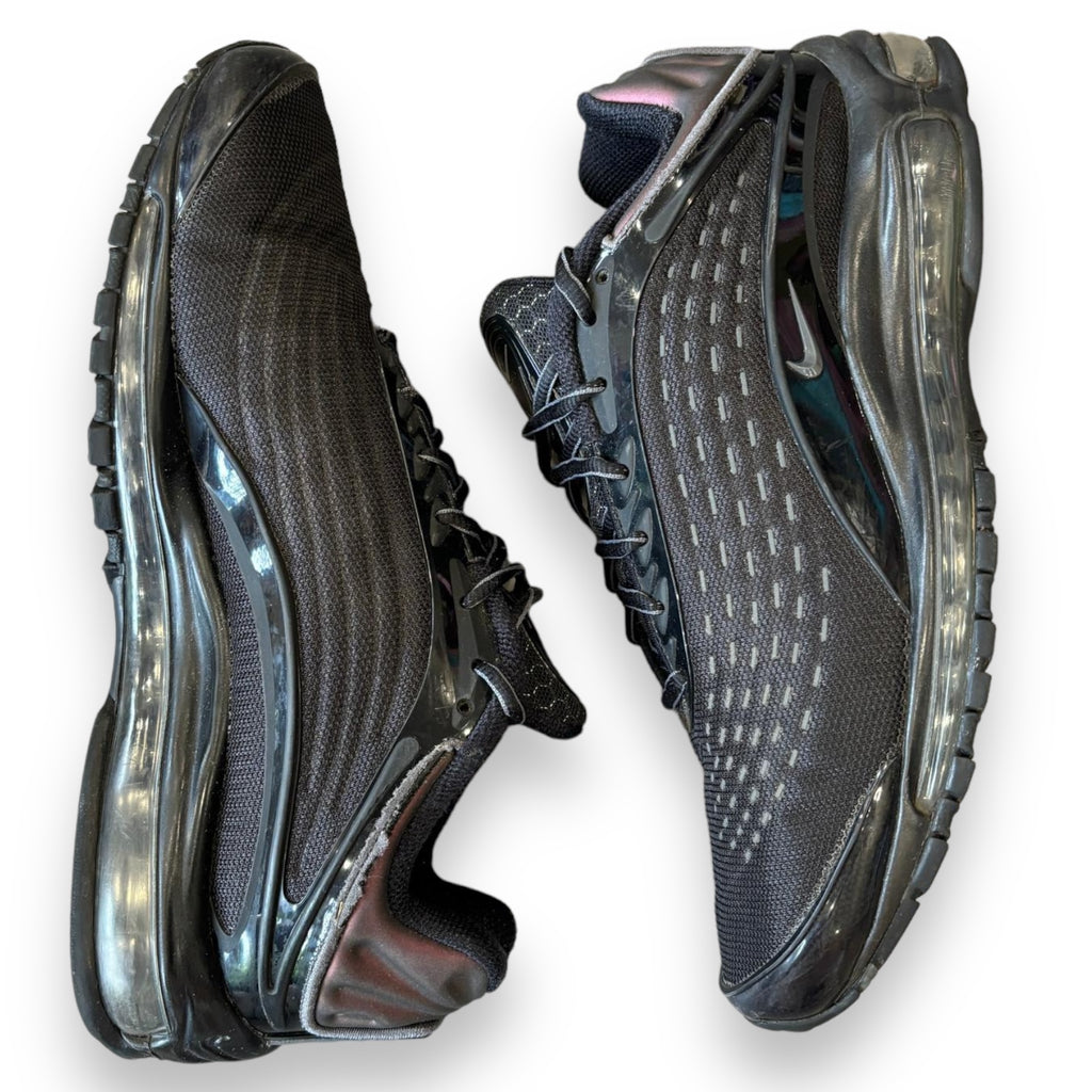 Black Nike Air Max Deluxe (9uk)