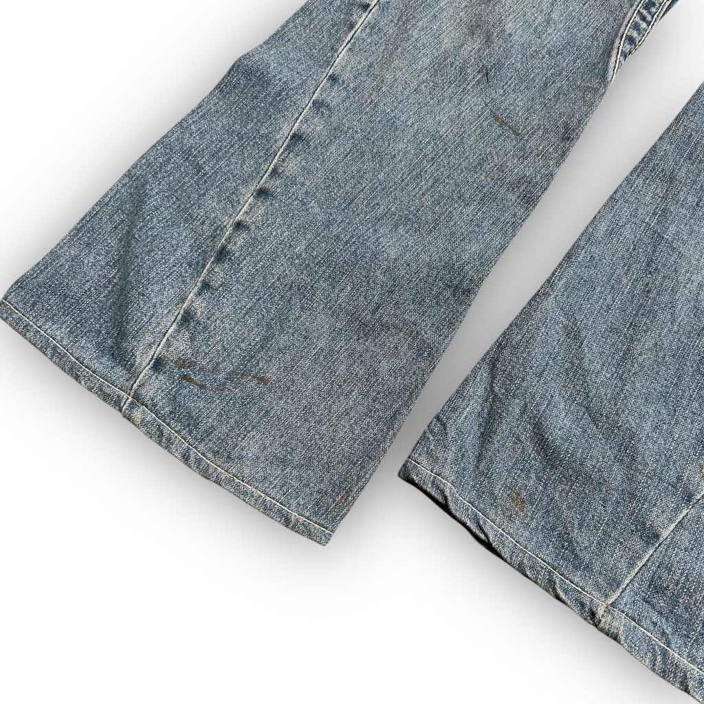 True Religion Big Stitch Jeans (31")