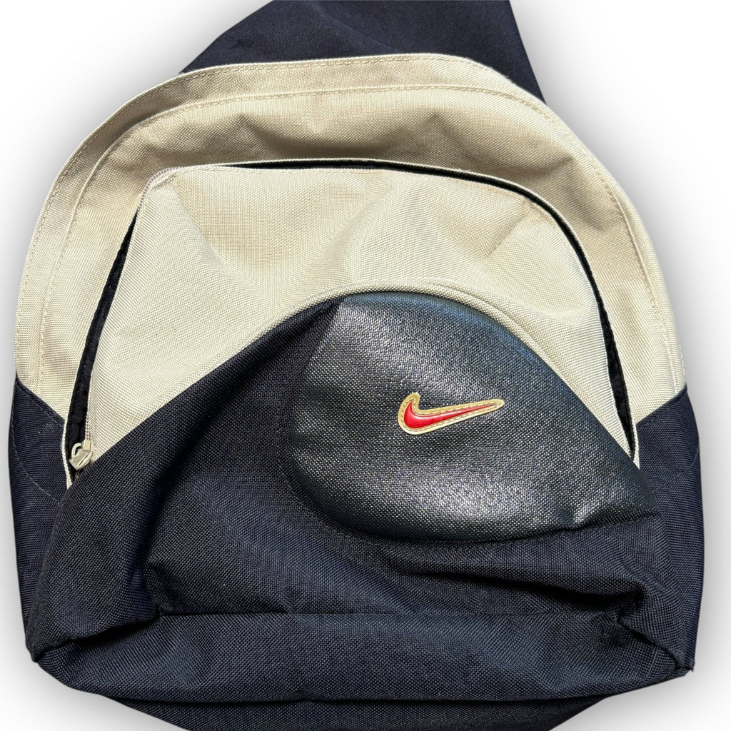00s Nike Sling Bag