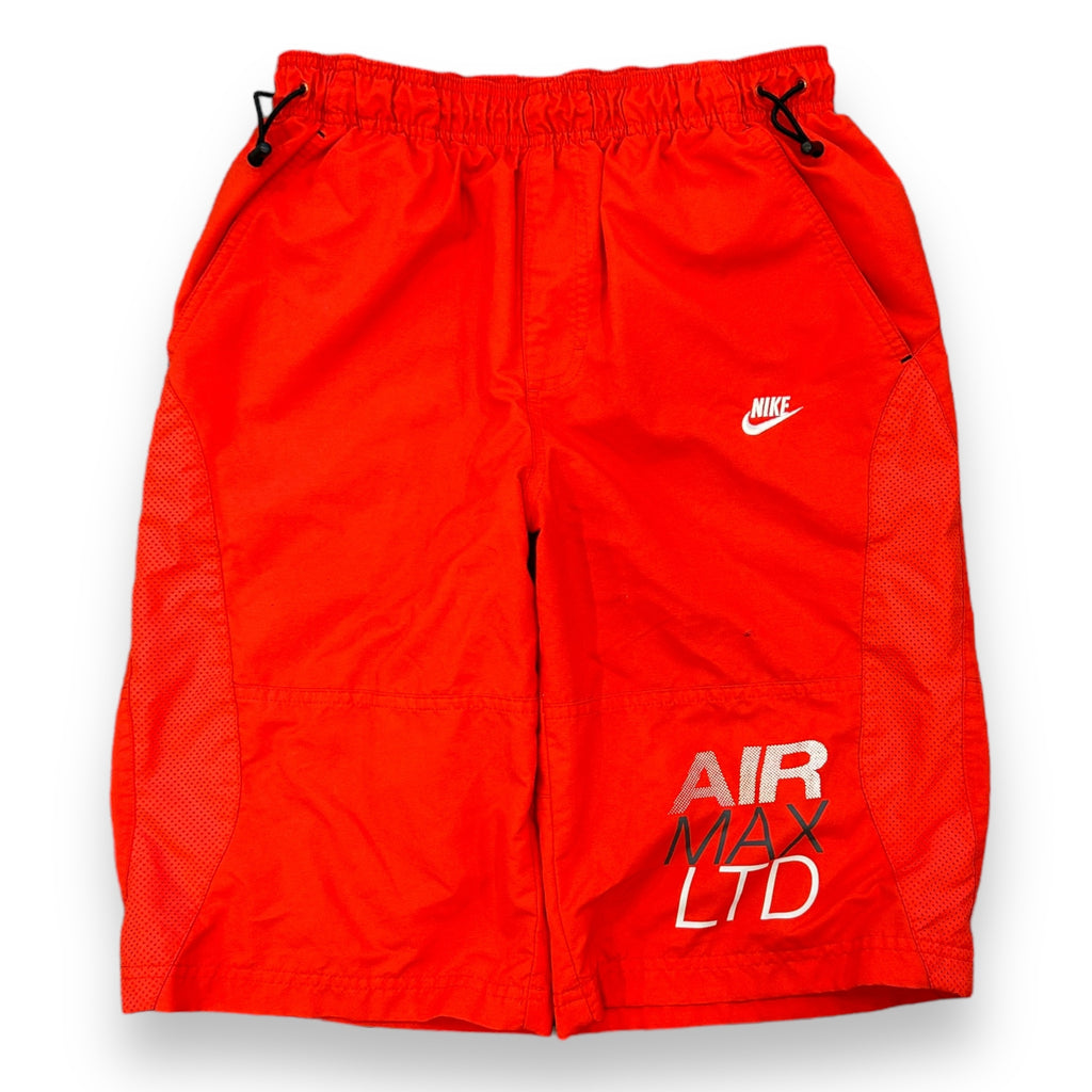 00s Red Nike Air Max Shorts (S)