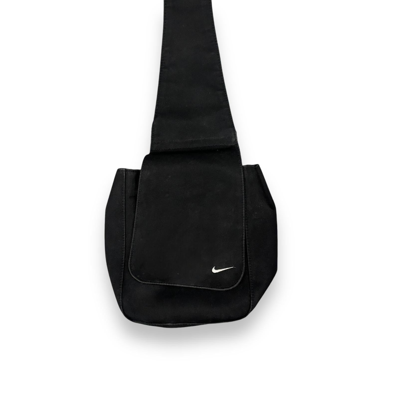 00s Nike Sling Bag