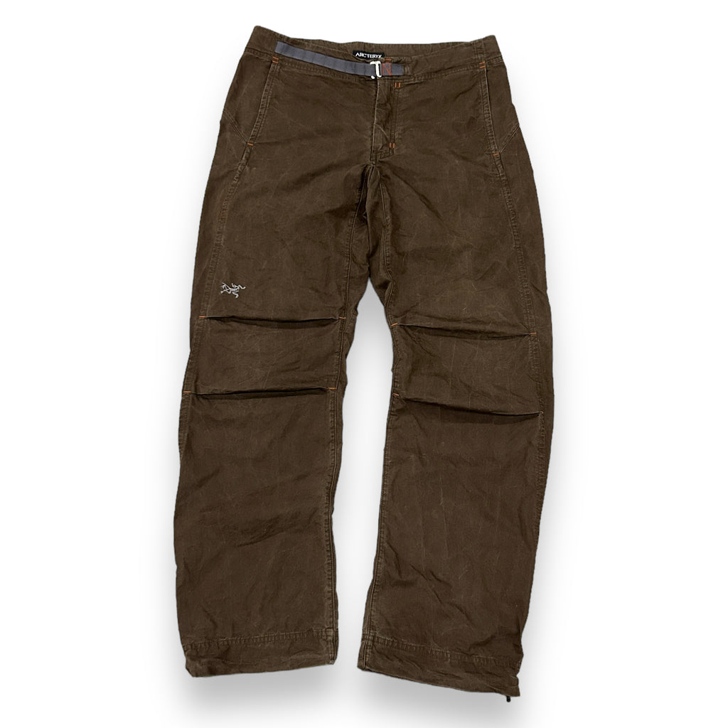 Vintage Arcteryx Brown Cargo Trousers (32)