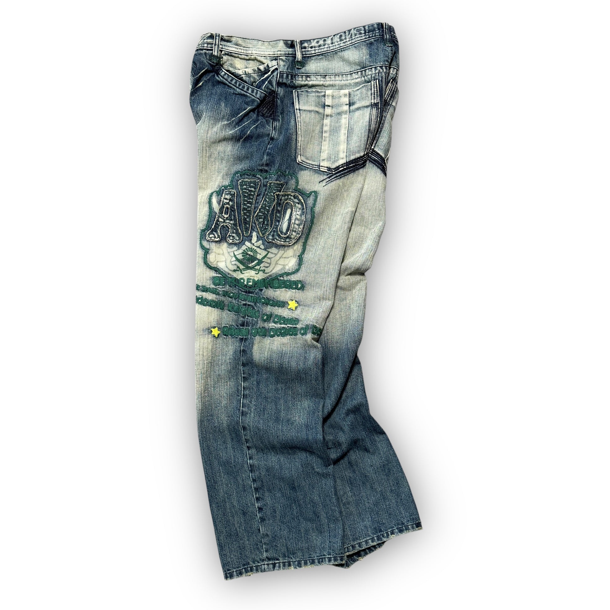 Akademiks Embroidered Jeans (36”)