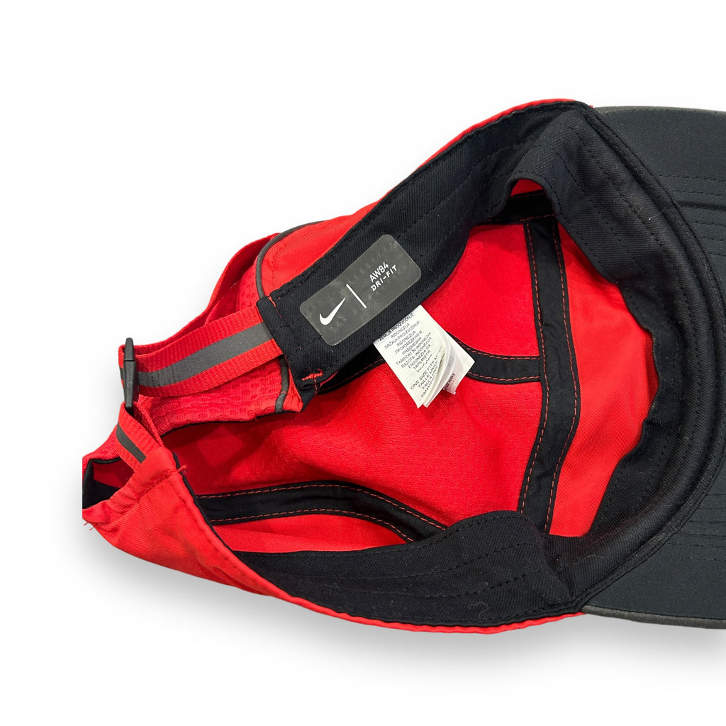 00’s Nike Air Tn Hat Red