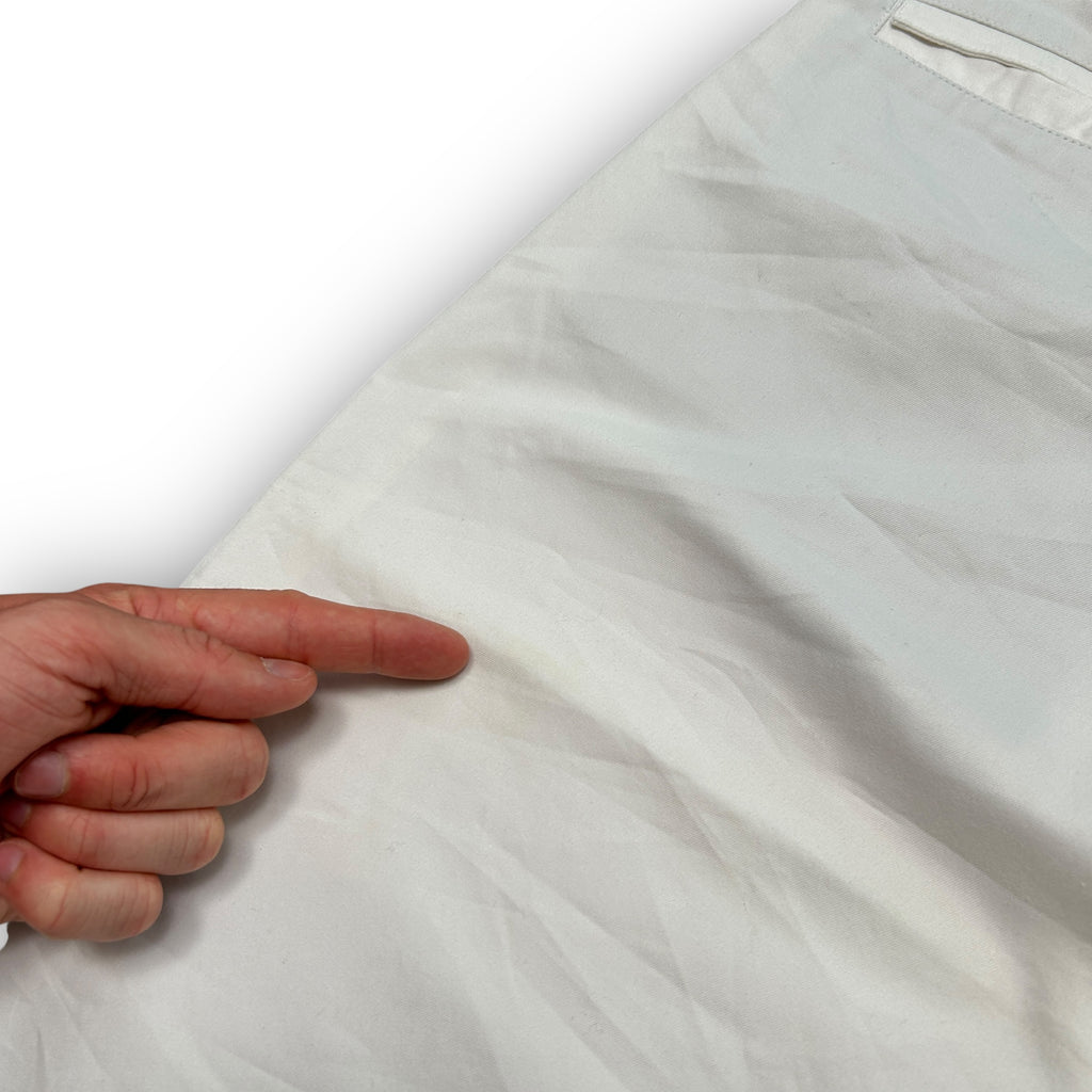 00s White Nike Golf Shorts (34")