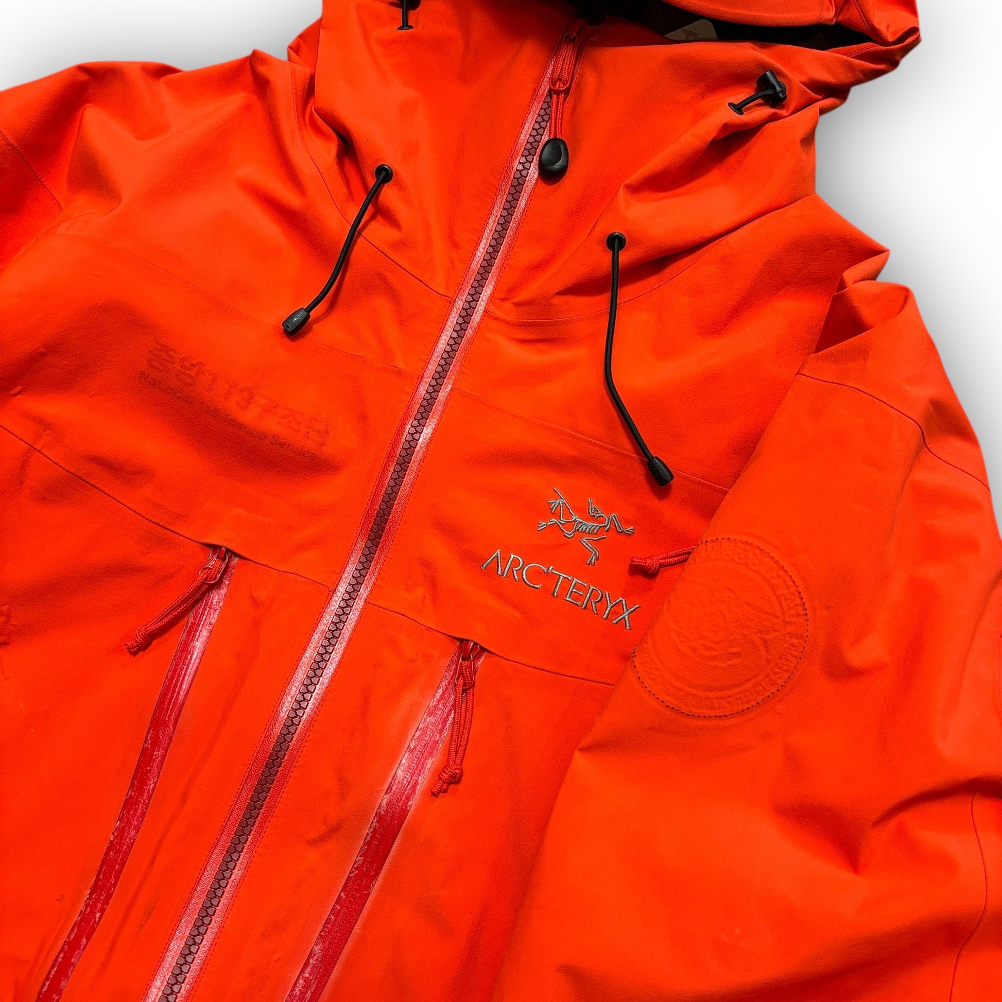 Arc’teryx Gore-tex Pro Jacket (M)