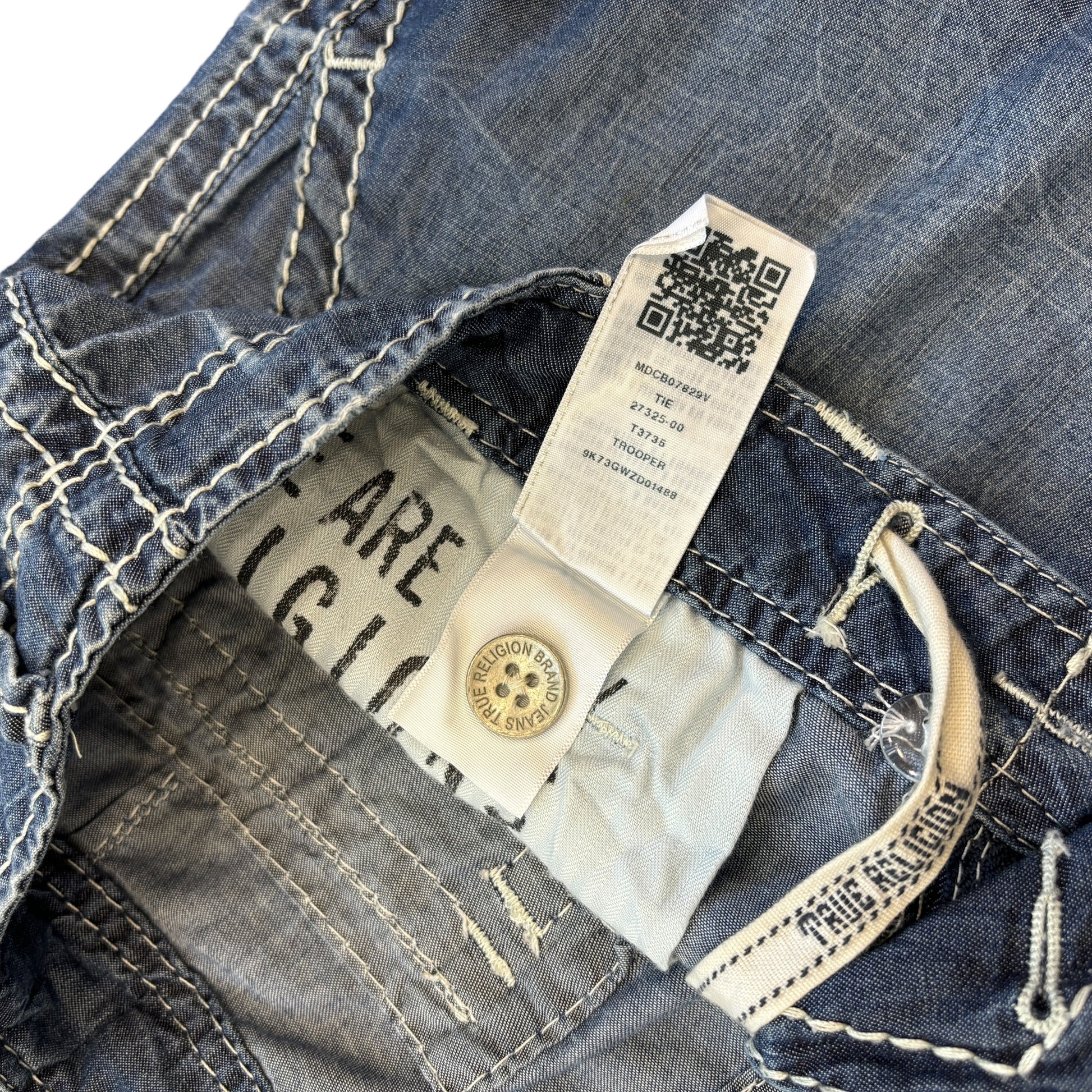 True Religion Contrast Stitch Shorts (34W)