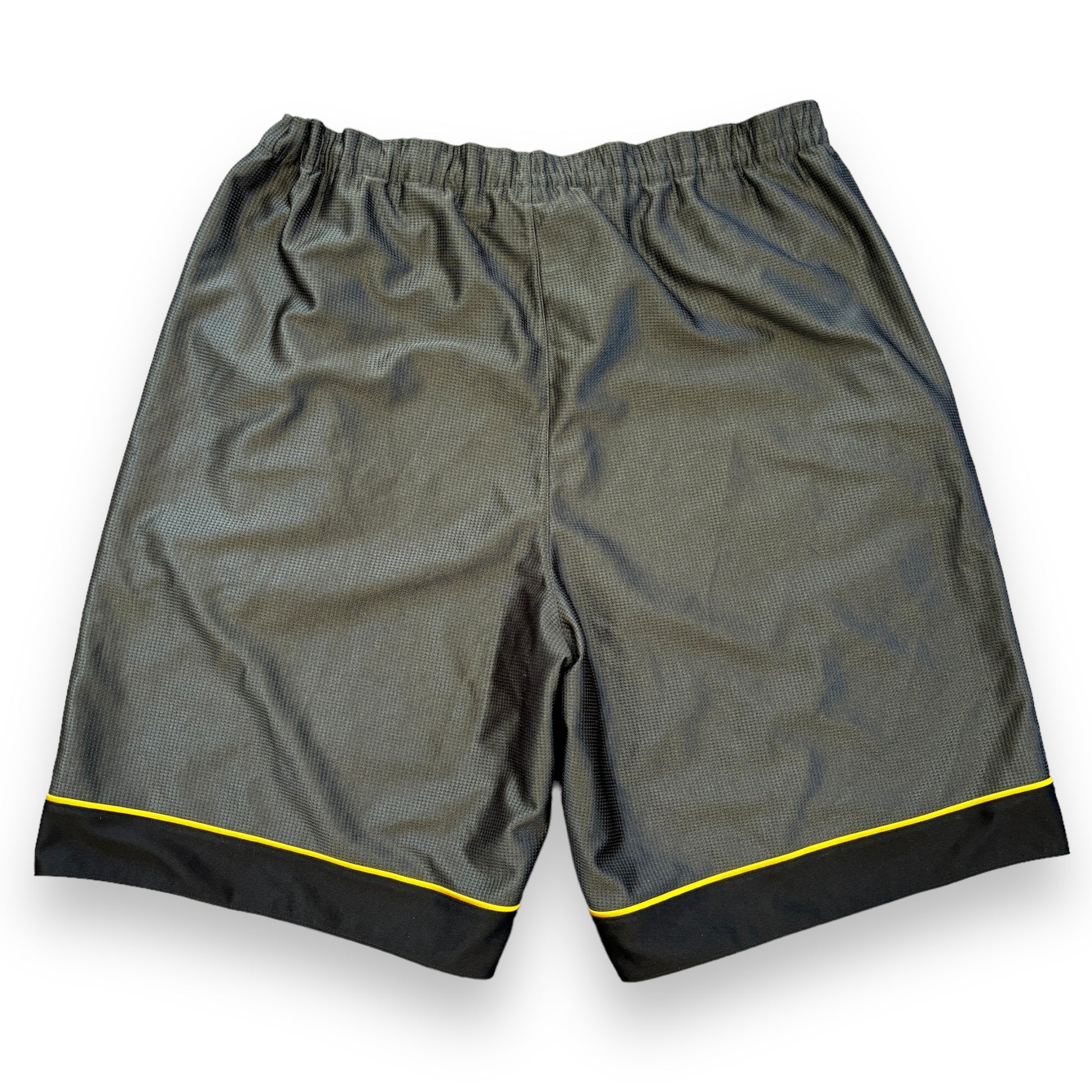 00's Nike Silver Basketball Shorts (L)