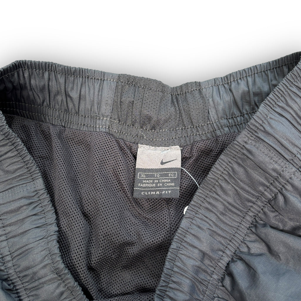 00s Black Nike Track Pants (XL)