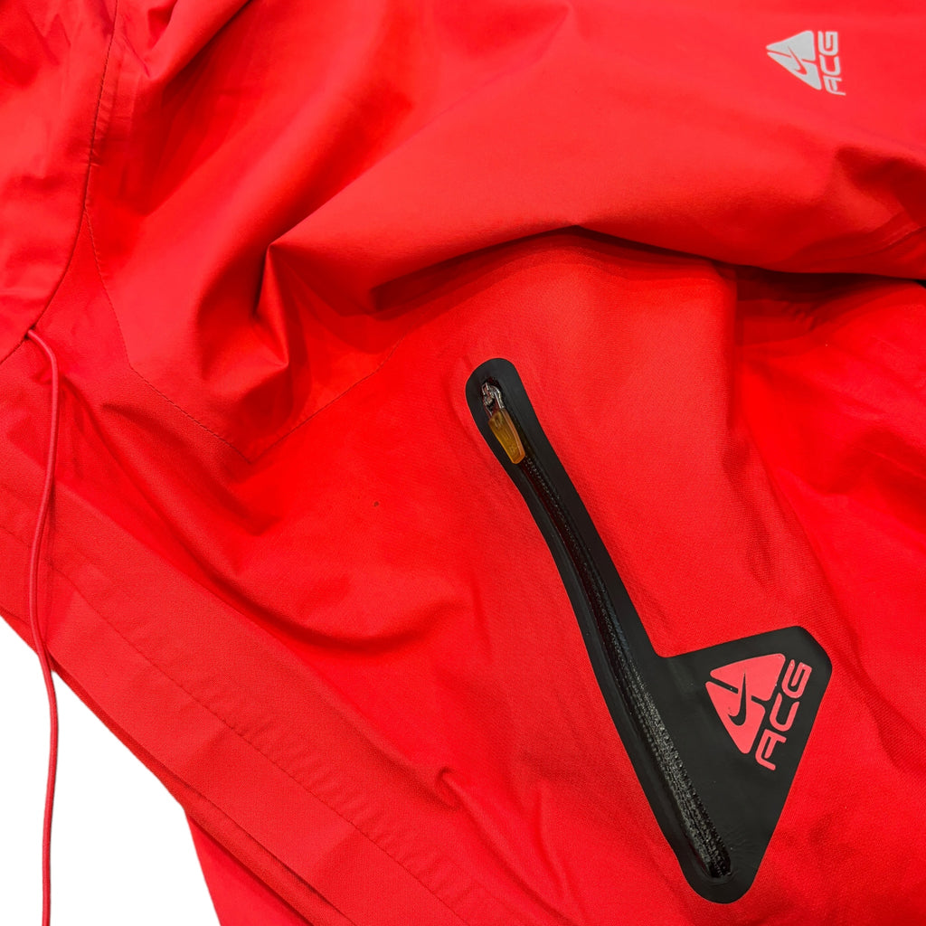 00's ACG Red Gore-Tex Jacket (L)