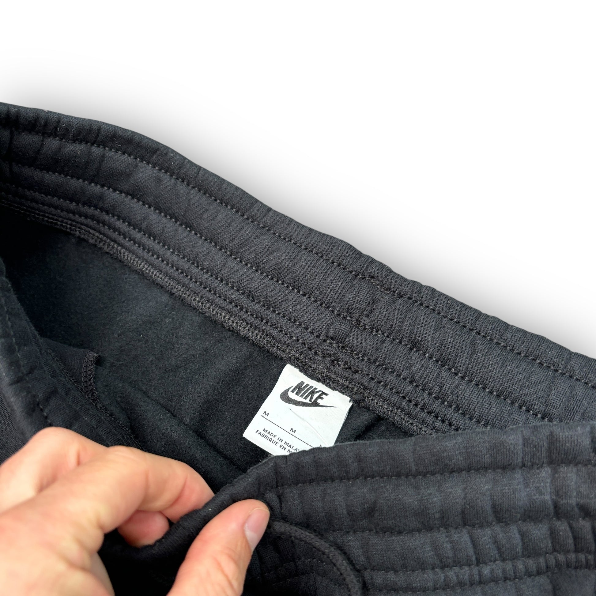 00s Black Nike Joggers (M)