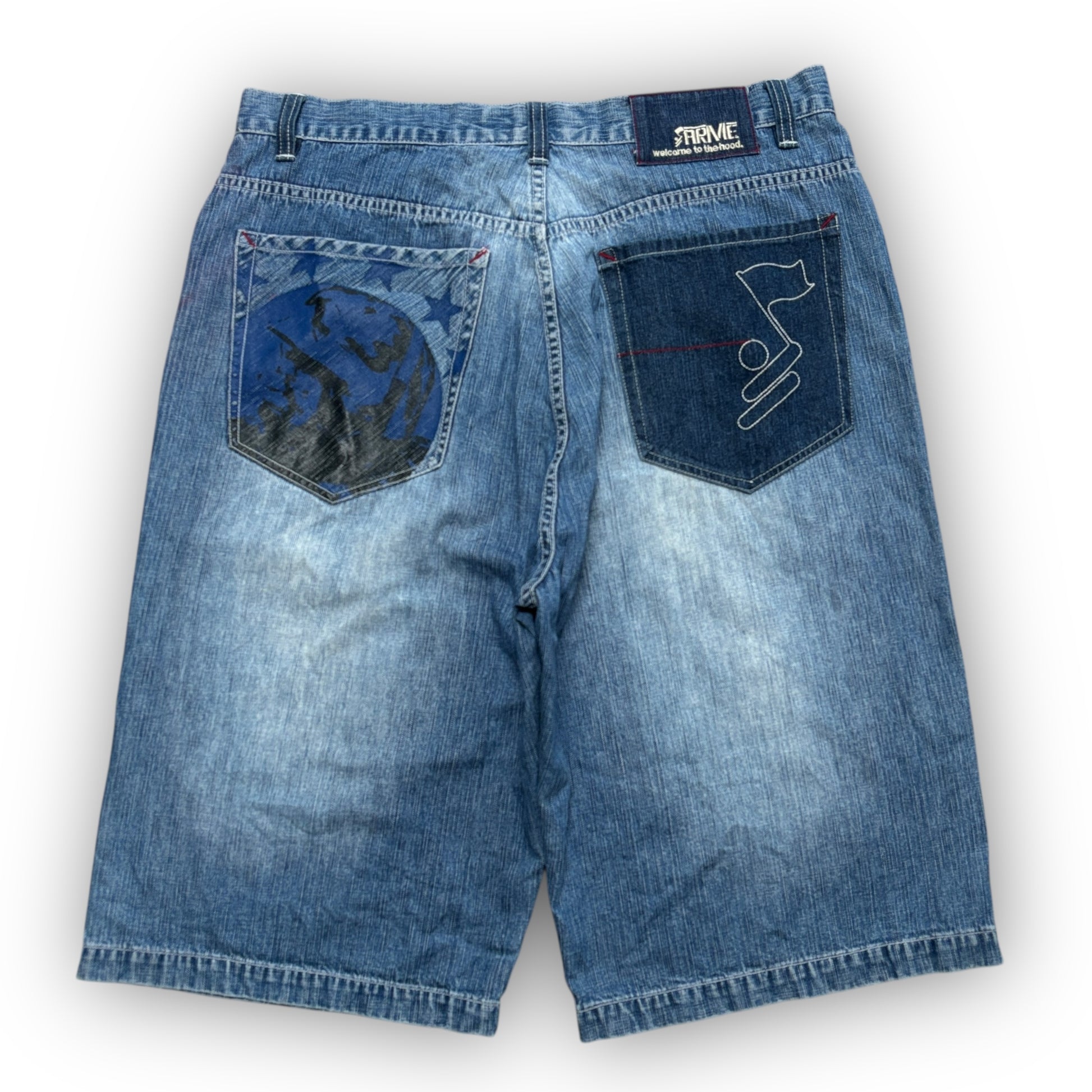 00s Arme Baggy Graphic Jorts (36")