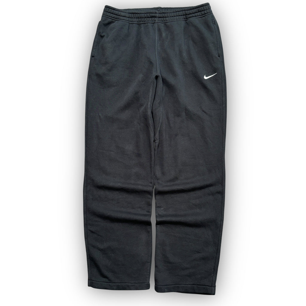 00s Black Nike Joggers (XL)