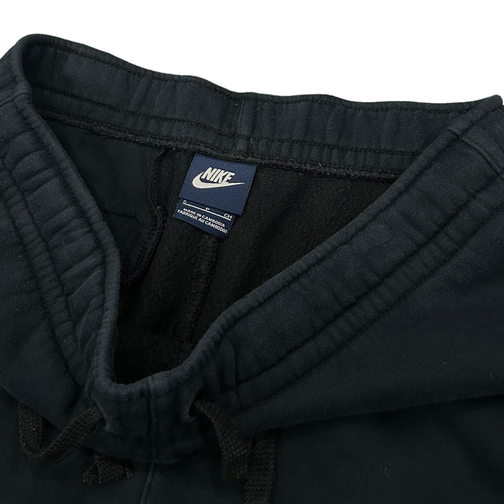 Black Nike Club Joggers (s)