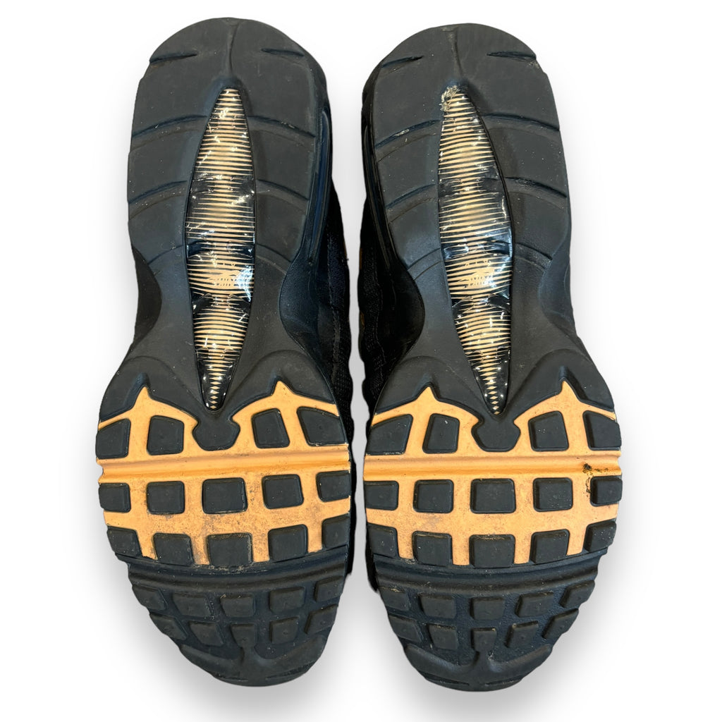 Nike Air Max 95 Black Elemental Gold (8.5uk)