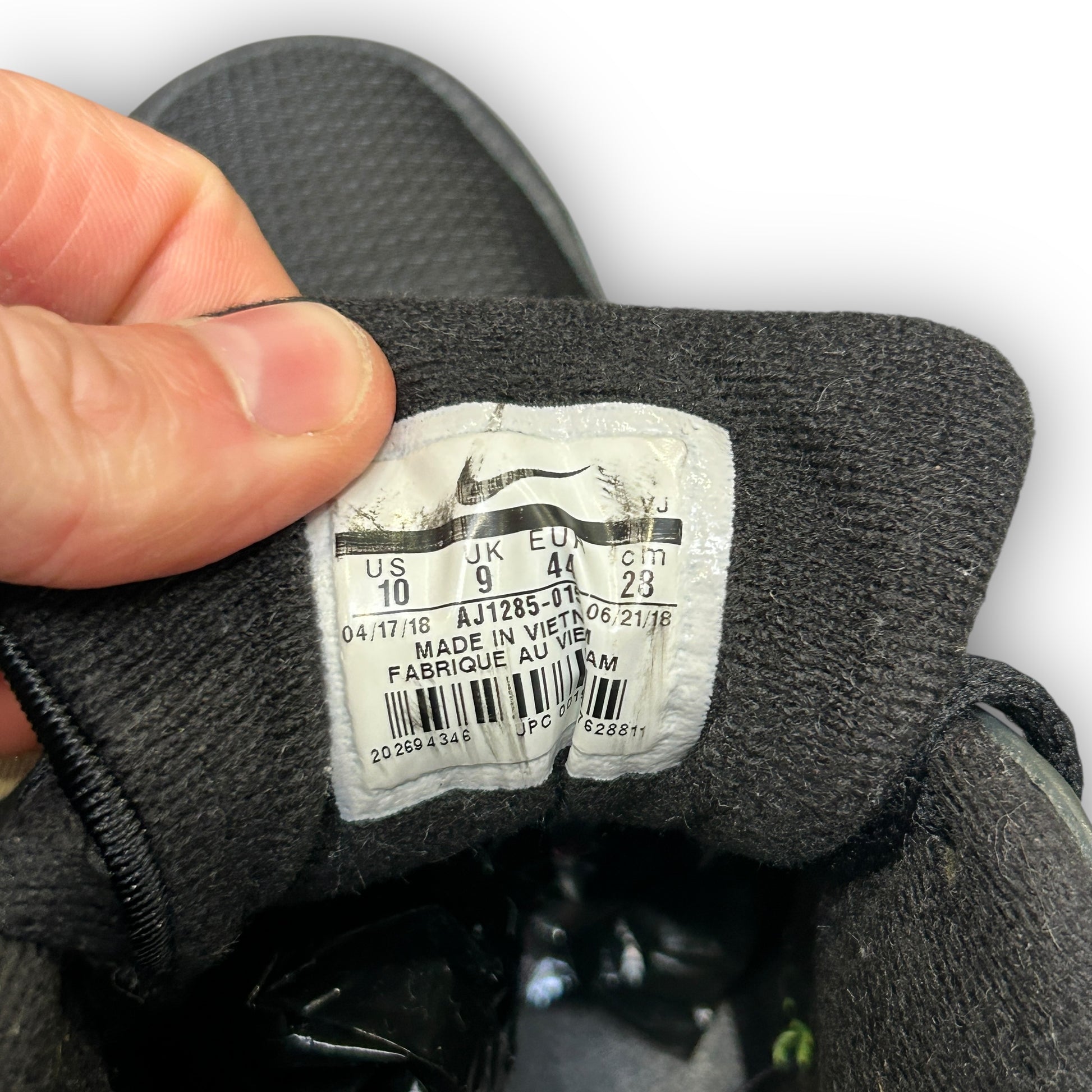 Nike Air Max 90 Volt (9UK)