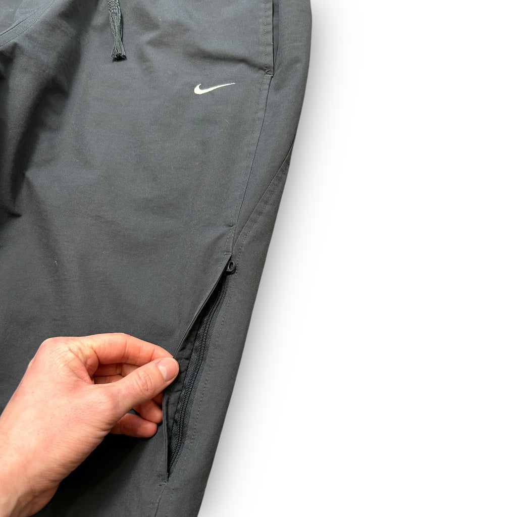 Baggy Nike Track Pants (M)