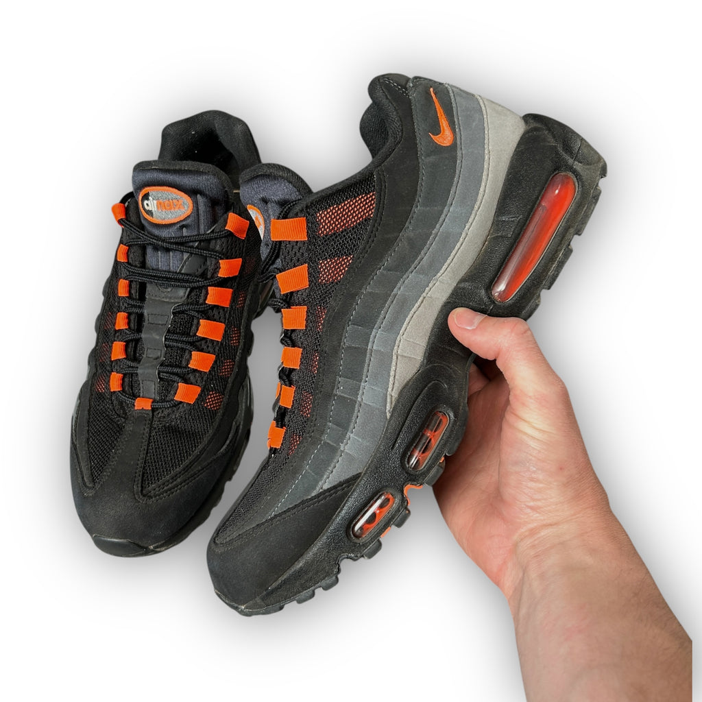 Nike Air Max 95 'Hyper Crimsons' (10UK)