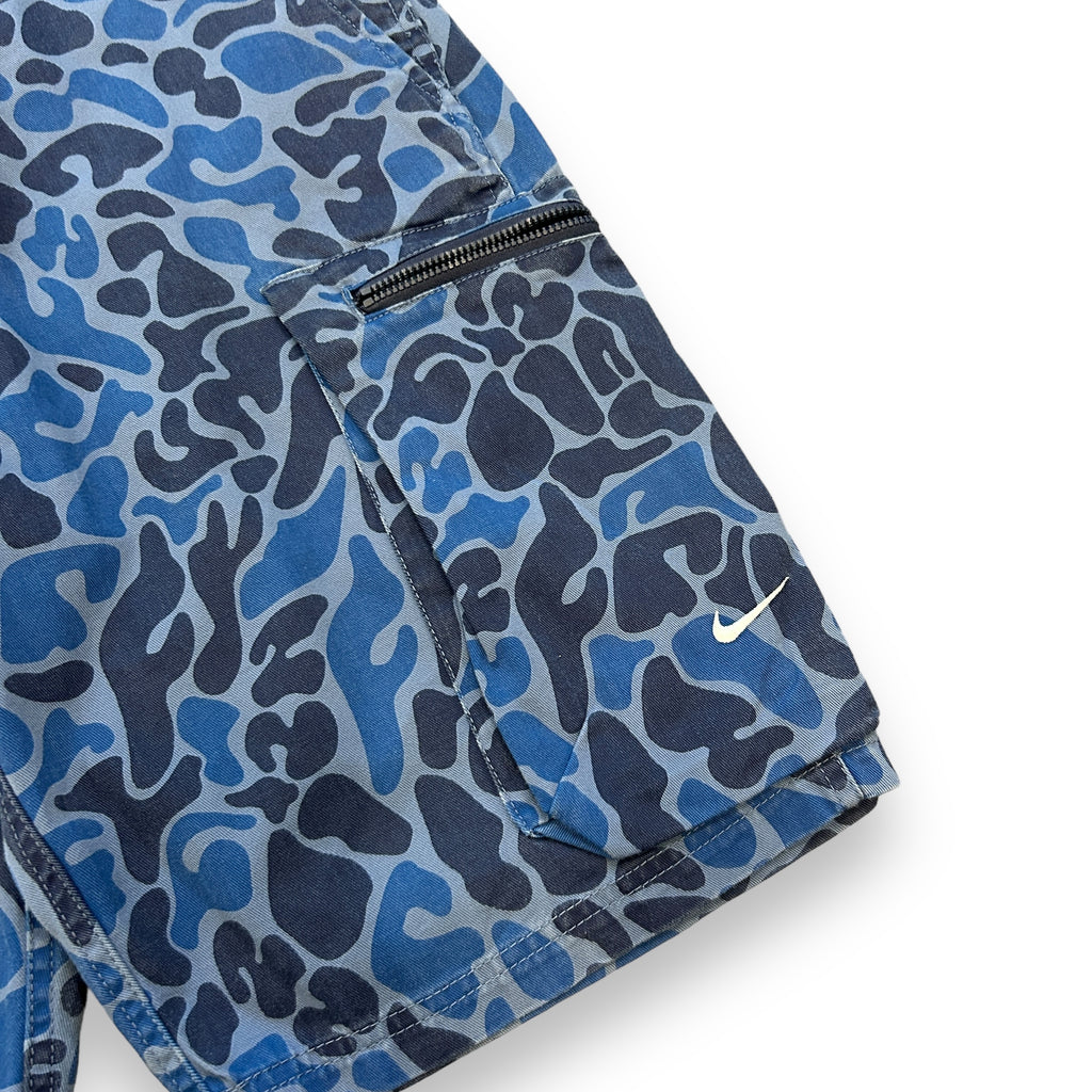 00s Nike Camo Shorts (M)
