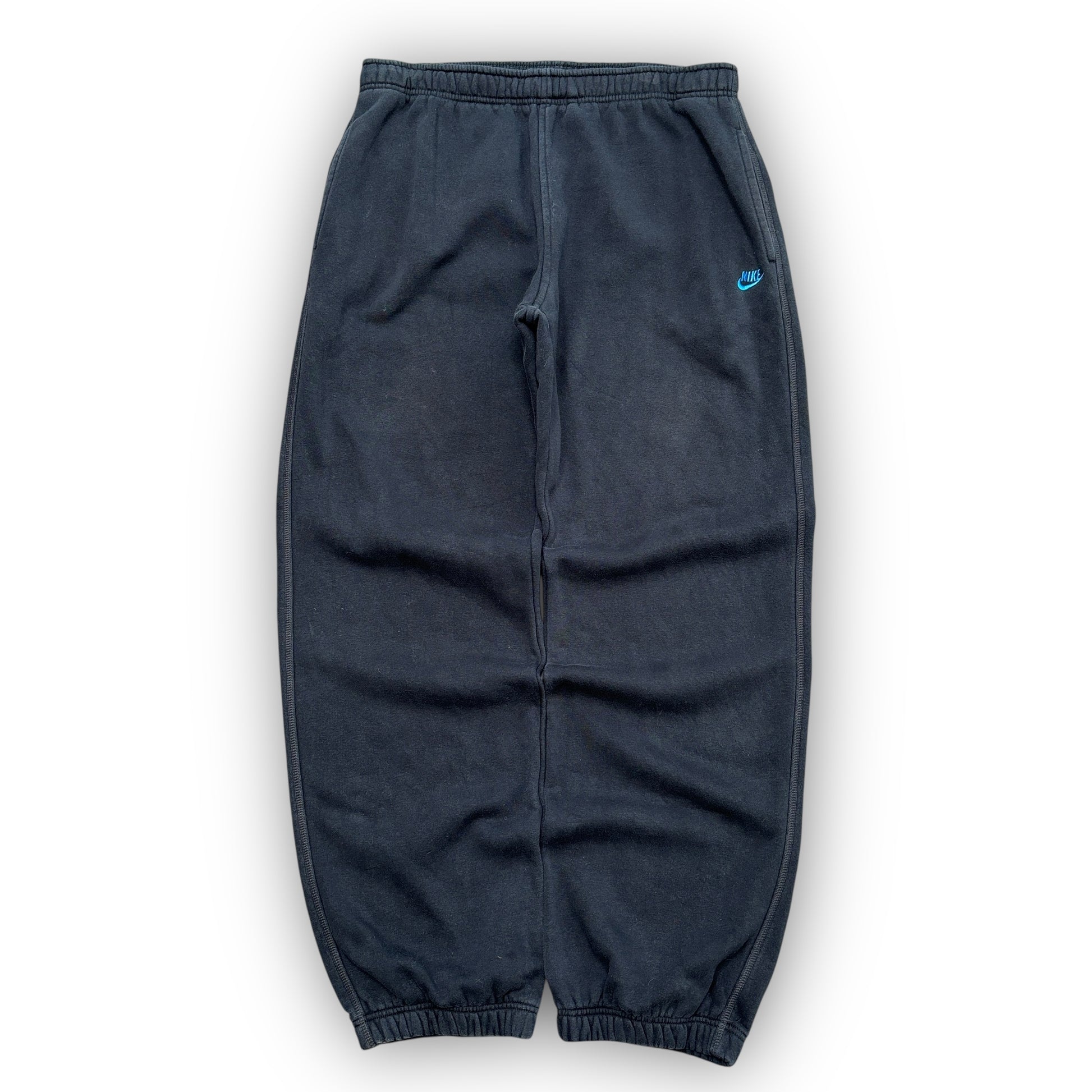 00s Black Nike Joggers (XL)