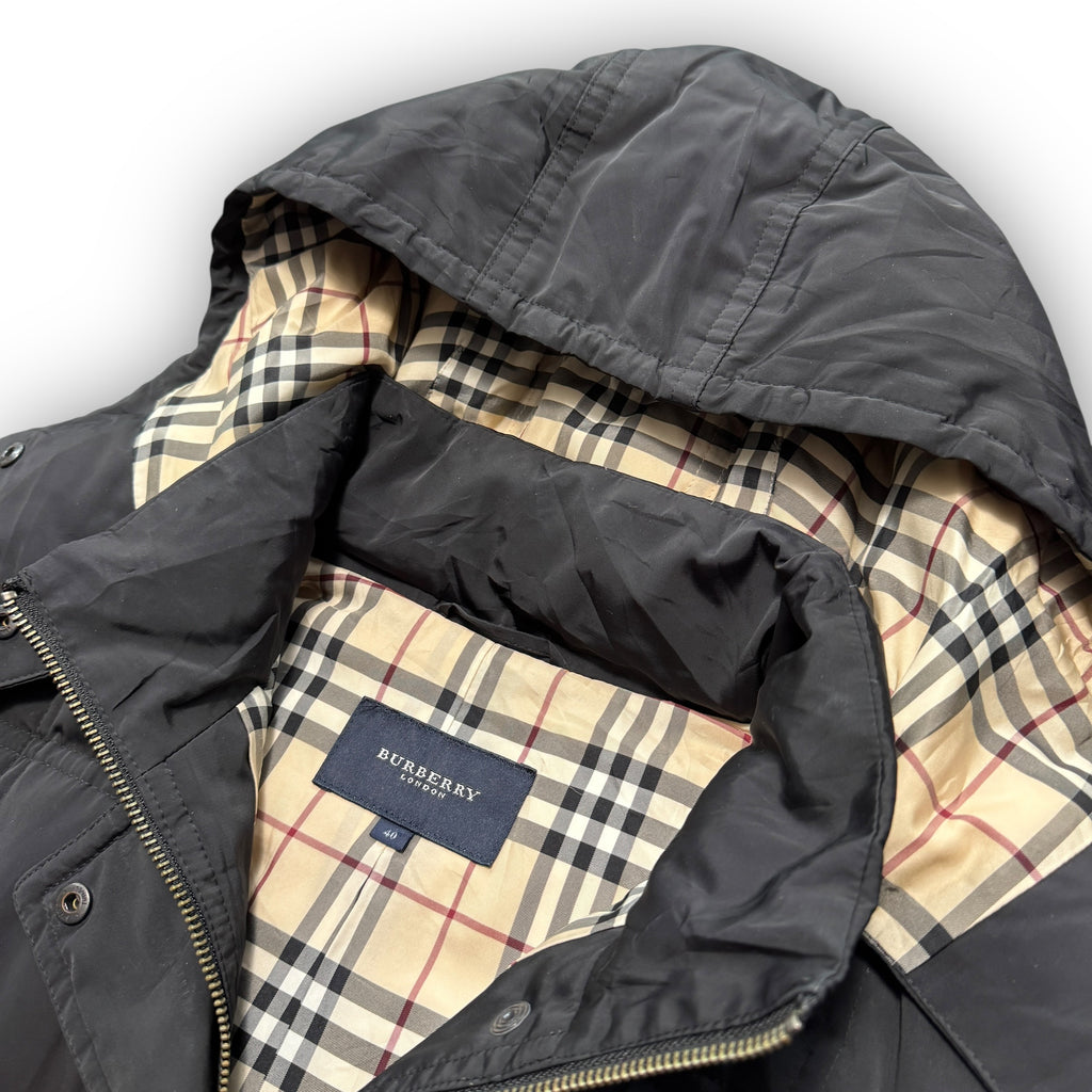 Burberry Puffer Coat (M)
