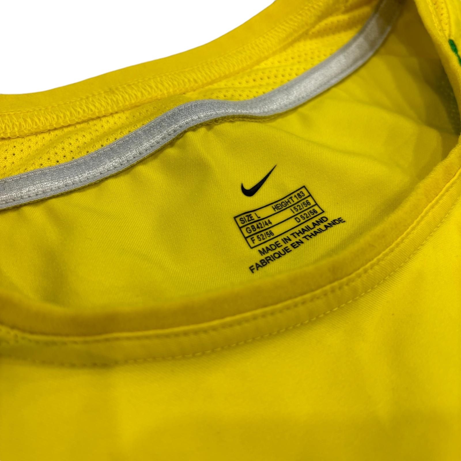 2002 Nike Brazil Home Shirt (L)